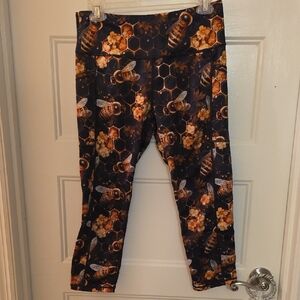 CVG ~ Bees Medium CAPRI